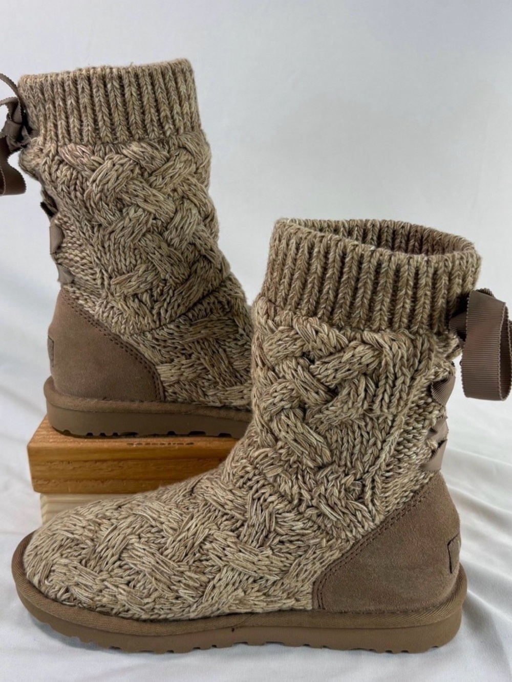 UGG Isla Cable Knit Boots Bow Cozy Oatmeal